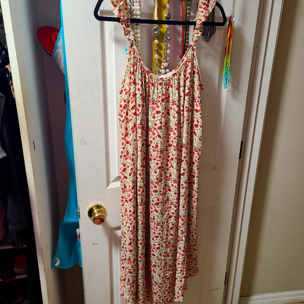 New cute spring sundress Large